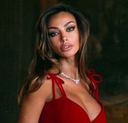 Mădălina Ghenea a dezvăluit motivul pentru care nu vrea să se căsătorească! „Îmi stric libertatea!” – GALERIE FOTO
